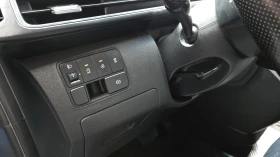 Hyundai Staria Modern* BLIND SPOT* ПОДГРЕВ ВОЛАН* КРАЙНА ЦЕНА, снимка 15