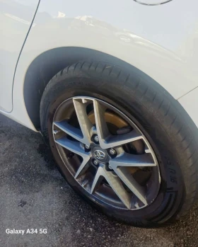 Toyota Auris, снимка 6