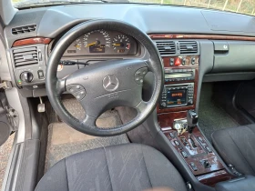 Mercedes-Benz E 260 210K, снимка 8