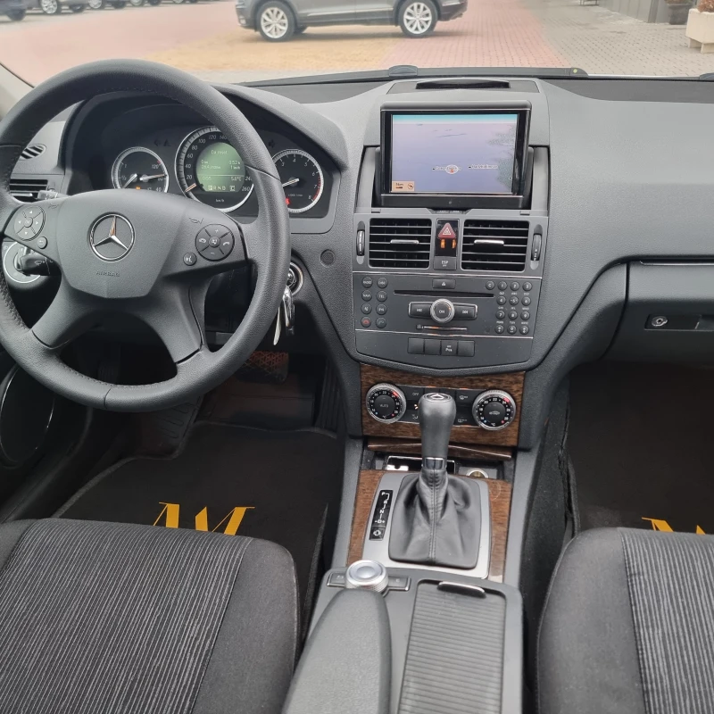 Mercedes-Benz C 180 kompressor , снимка 9 - Автомобили и джипове - 48588040