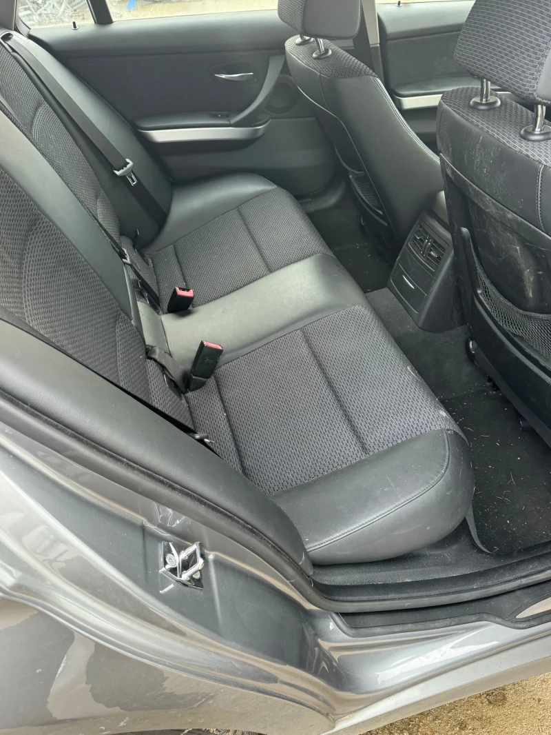 BMW 320, снимка 6 - Автомобили и джипове - 52464454