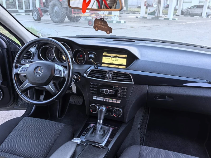 Mercedes-Benz C 220 2.2 170кс. Фейслифт, снимка 14 - Автомобили и джипове - 52431413