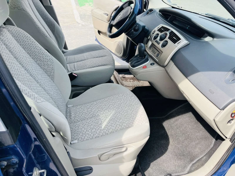 Renault Scenic Megane 177000km 1.6куб 110кс, снимка 11 - Автомобили и джипове - 51631649