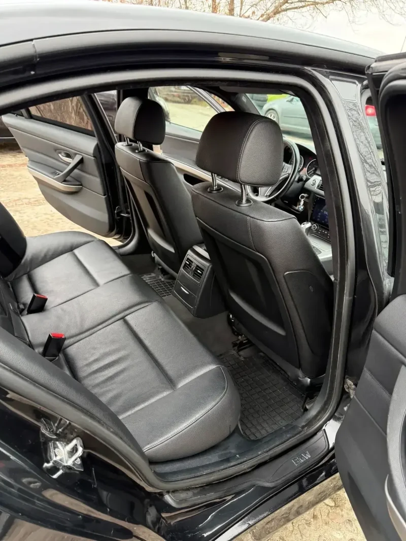 BMW 320, снимка 8 - Автомобили и джипове - 52884862