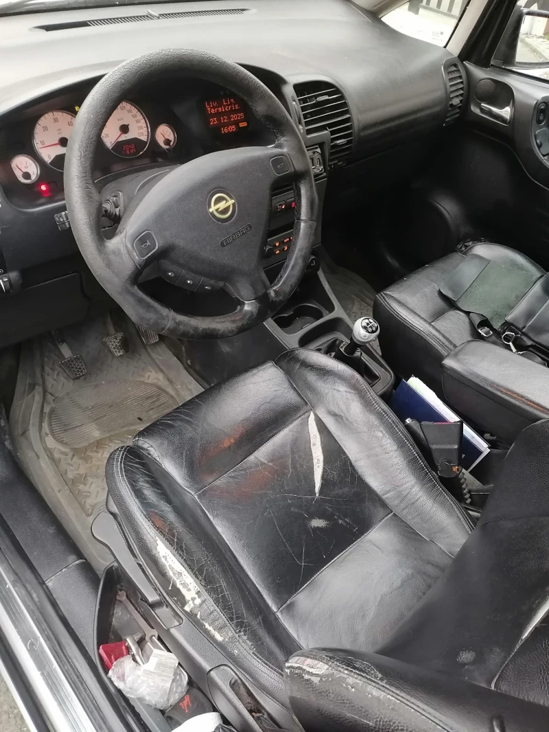 Opel Zafira, снимка 5 - Автомобили и джипове - 52887058