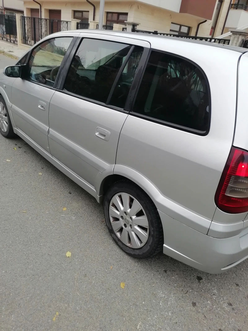 Opel Zafira, снимка 4 - Автомобили и джипове - 52887058