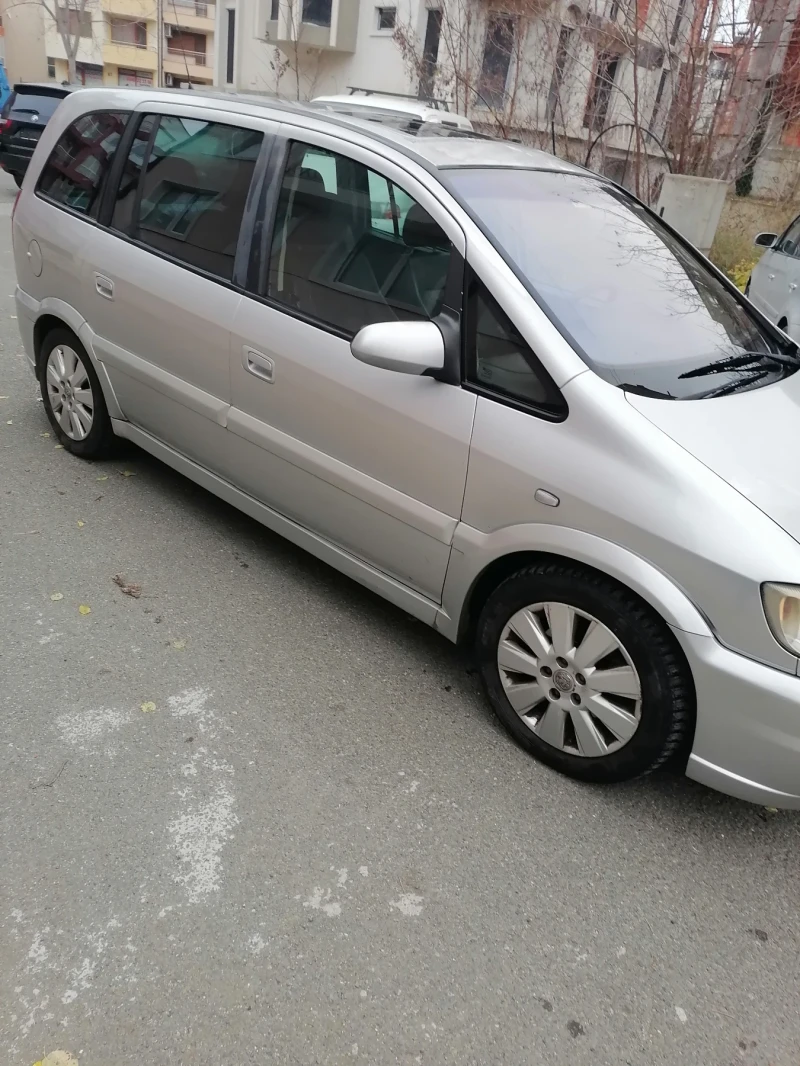 Opel Zafira, снимка 2 - Автомобили и джипове - 52887058