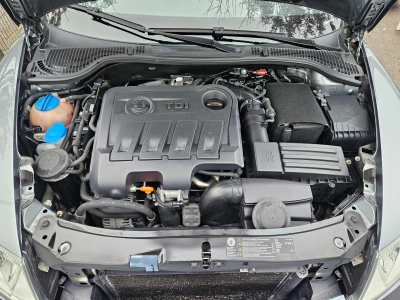 Skoda Octavia 2.0 140кс Нави, снимка 16 - Автомобили и джипове - 53093288