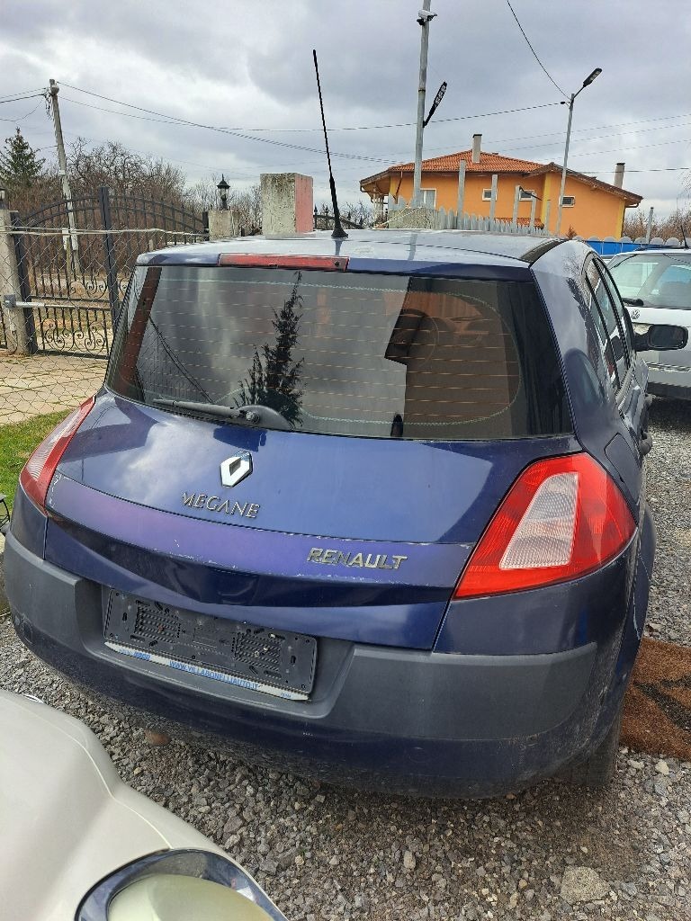 Renault Megane 1.9, снимка 3 - Автомобили и джипове - 39857138