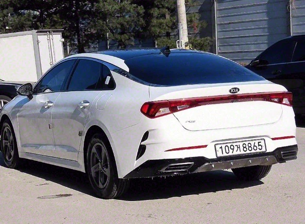 Kia K5 2, 0 LPI - изображение 3