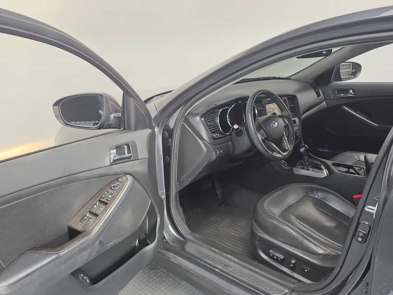 Kia K5 2.0 Luxury, снимка 11 - Автомобили и джипове - 55785977