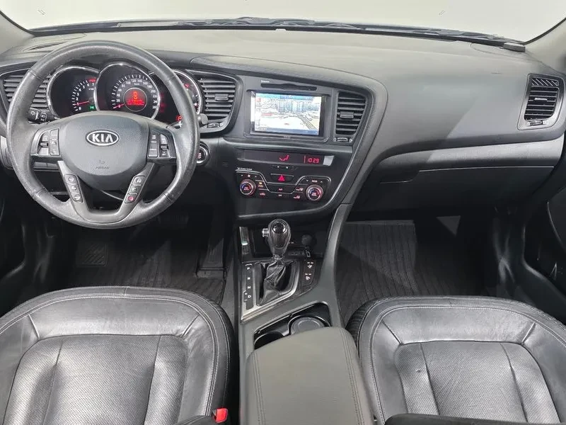 Kia K5 2.0 Luxury, снимка 7 - Автомобили и джипове - 55785977