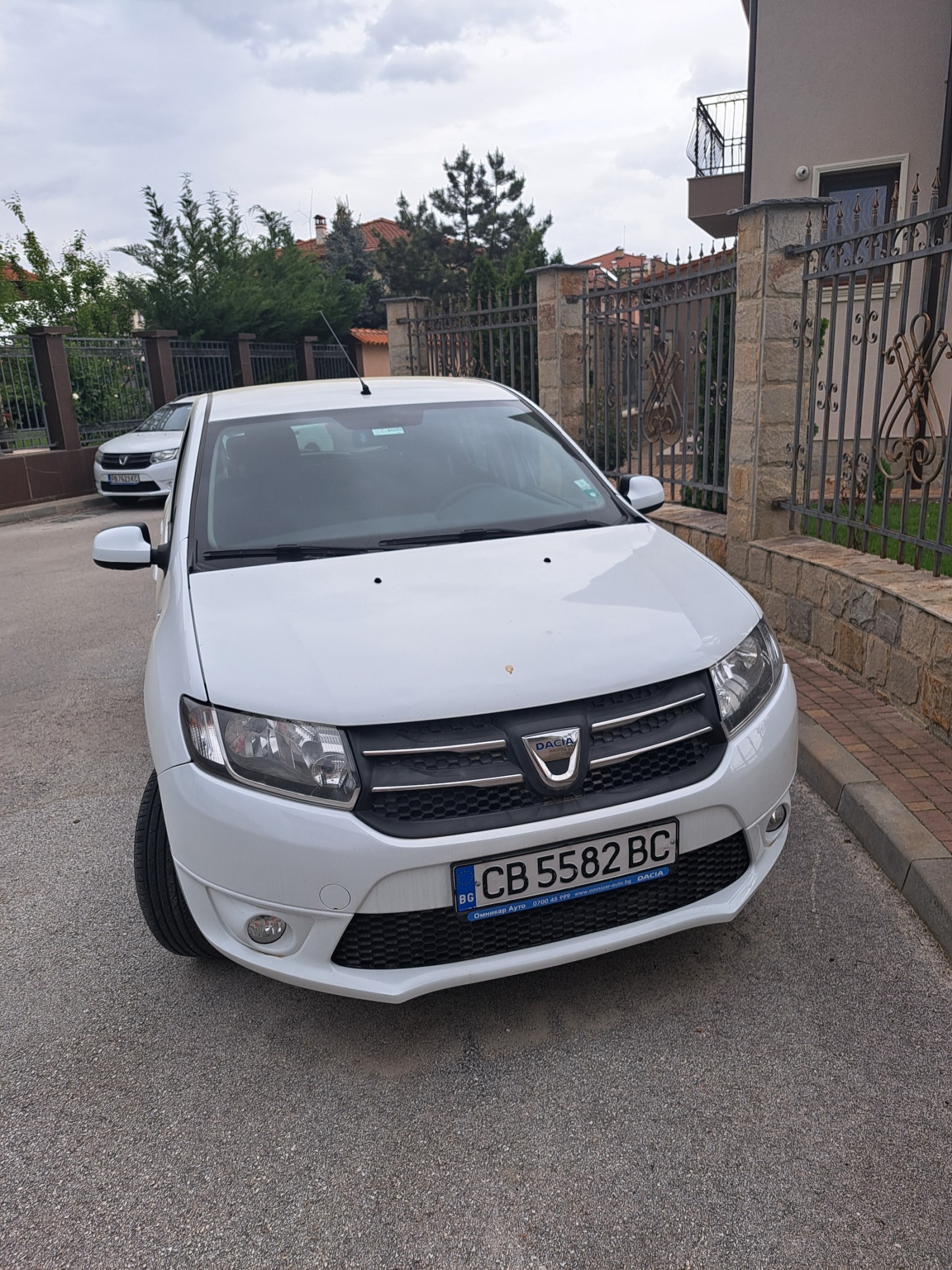 Dacia Sandero  - изображение 1