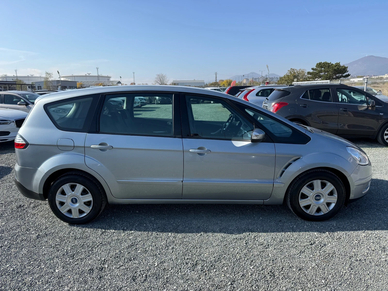 Ford S-Max (KATO НОВА) - изображение 4