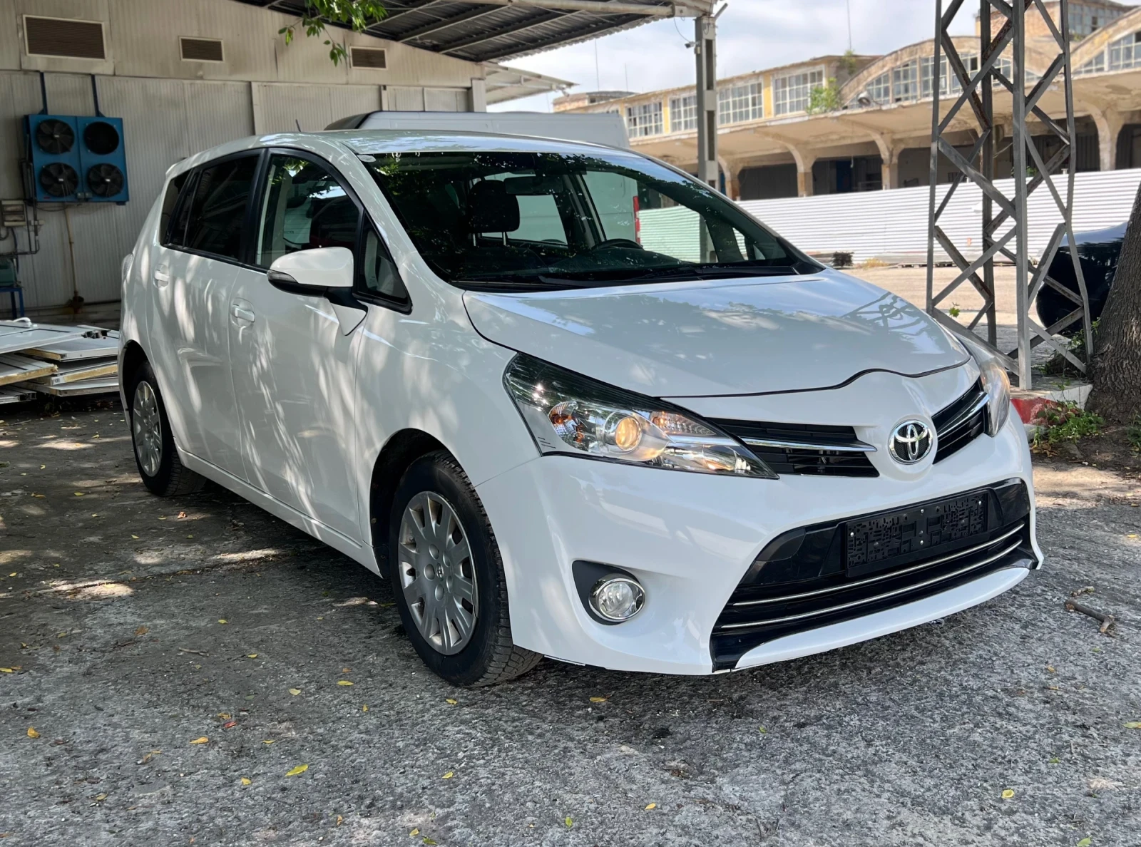Toyota Verso 2.0D4D 6+ 1 Камера - изображение 3
