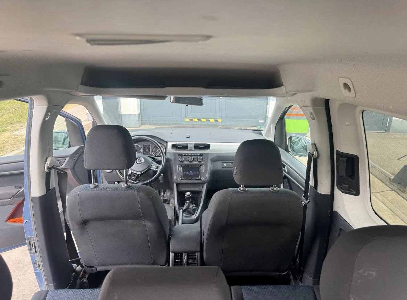 VW Caddy ПЪТНИЧЕСКИ 2.0 DIESEL  КЛИМА, снимка 9 - Автомобили и джипове - 55841554