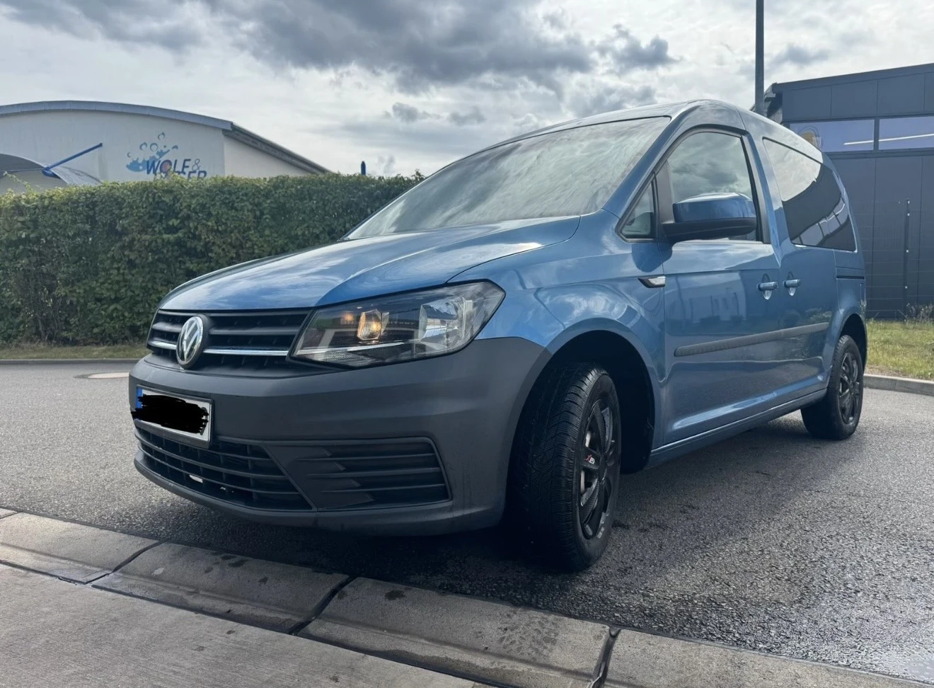 VW Caddy ПЪТНИЧЕСКИ 2.0 DIESEL  КЛИМА, снимка 3 - Автомобили и джипове - 55841554