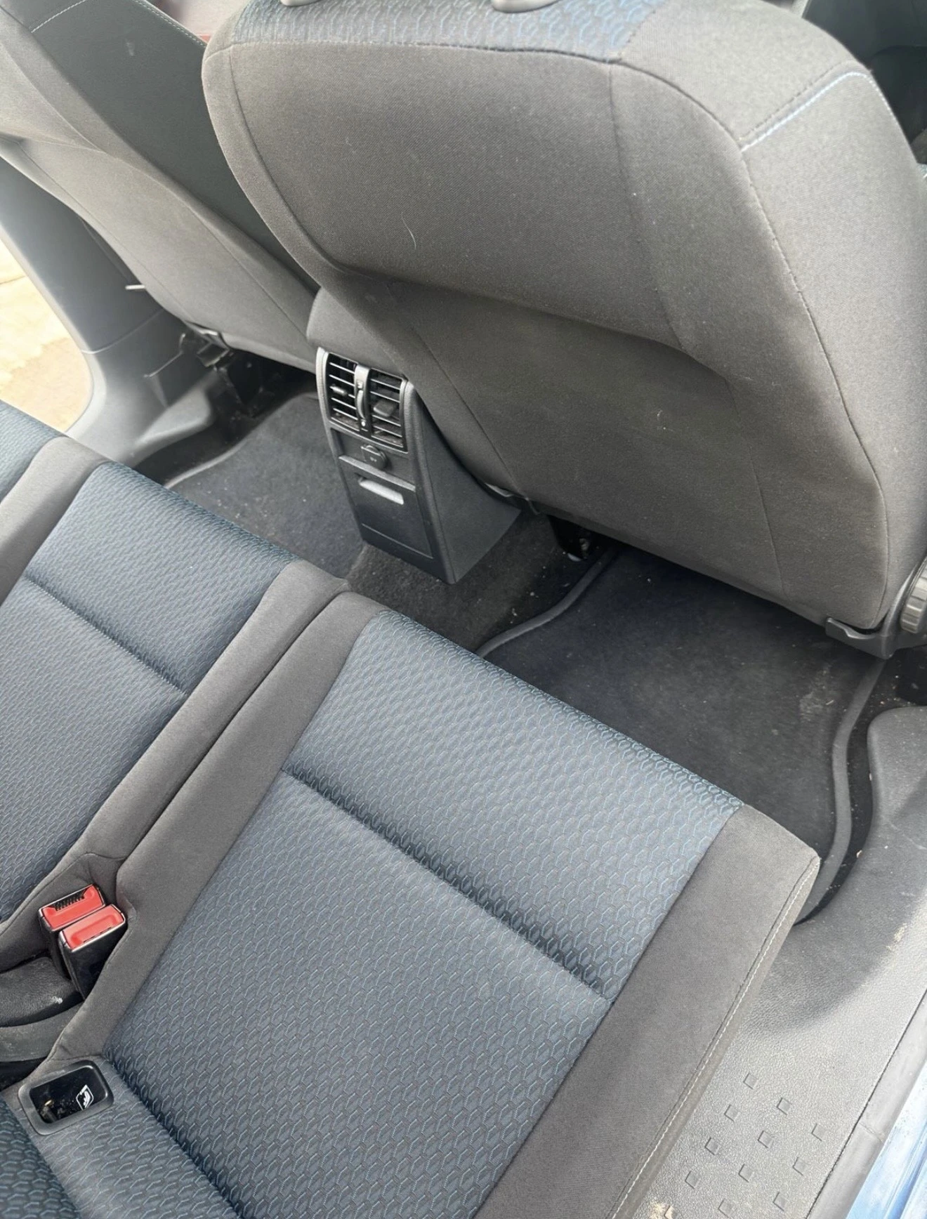 VW Caddy ПЪТНИЧЕСКИ 2.0 DIESEL  КЛИМА, снимка 6 - Автомобили и джипове - 55841554