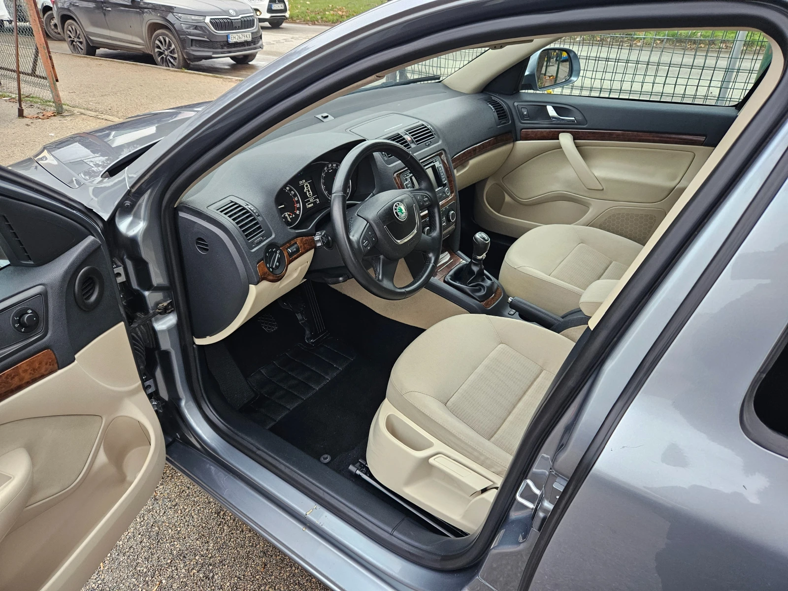 Skoda Octavia 2.0 140кс Нави - изображение 6