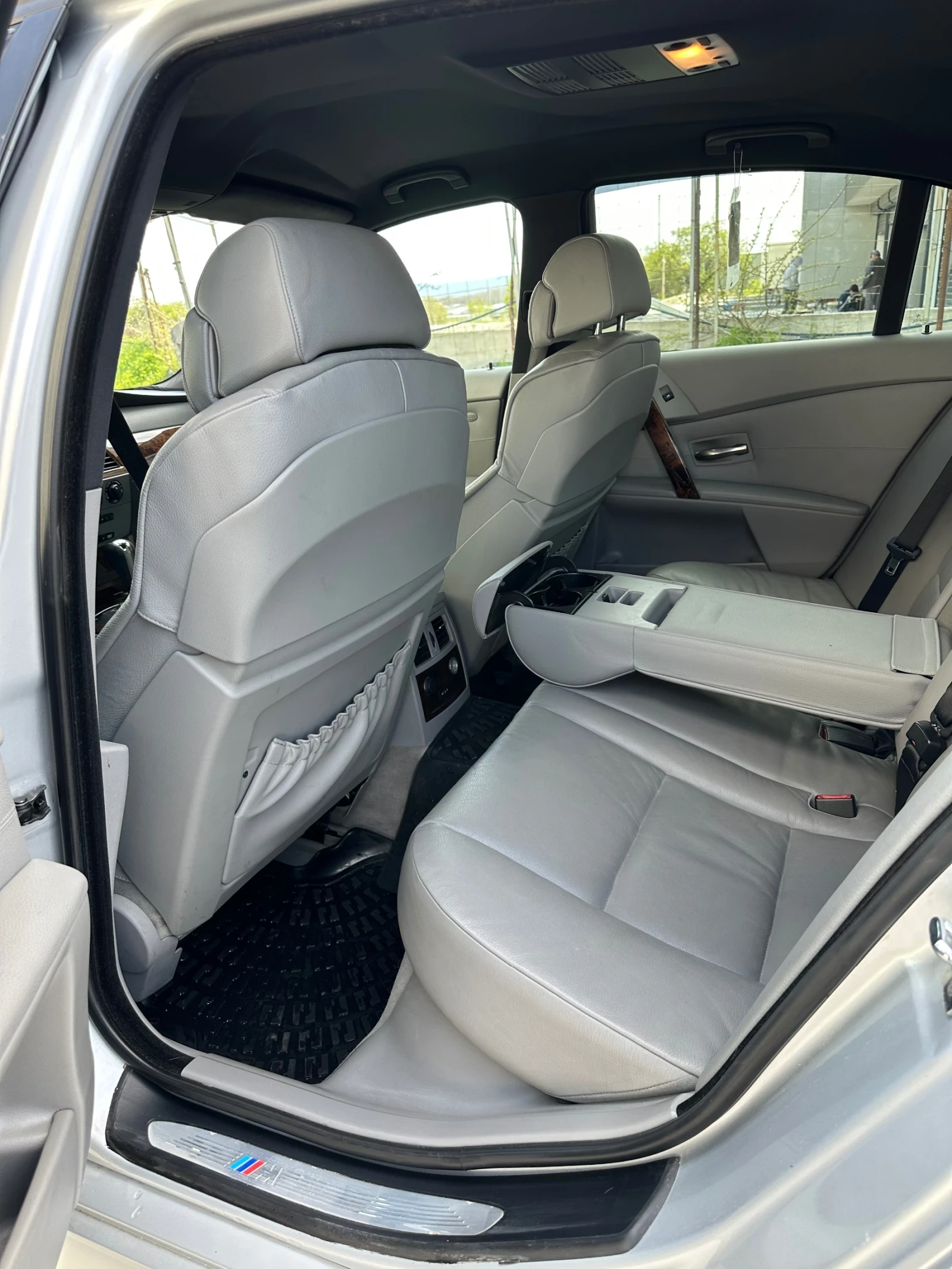 BMW 530 530xd M-pack 295hp, снимка 9 - Автомобили и джипове - 54218441