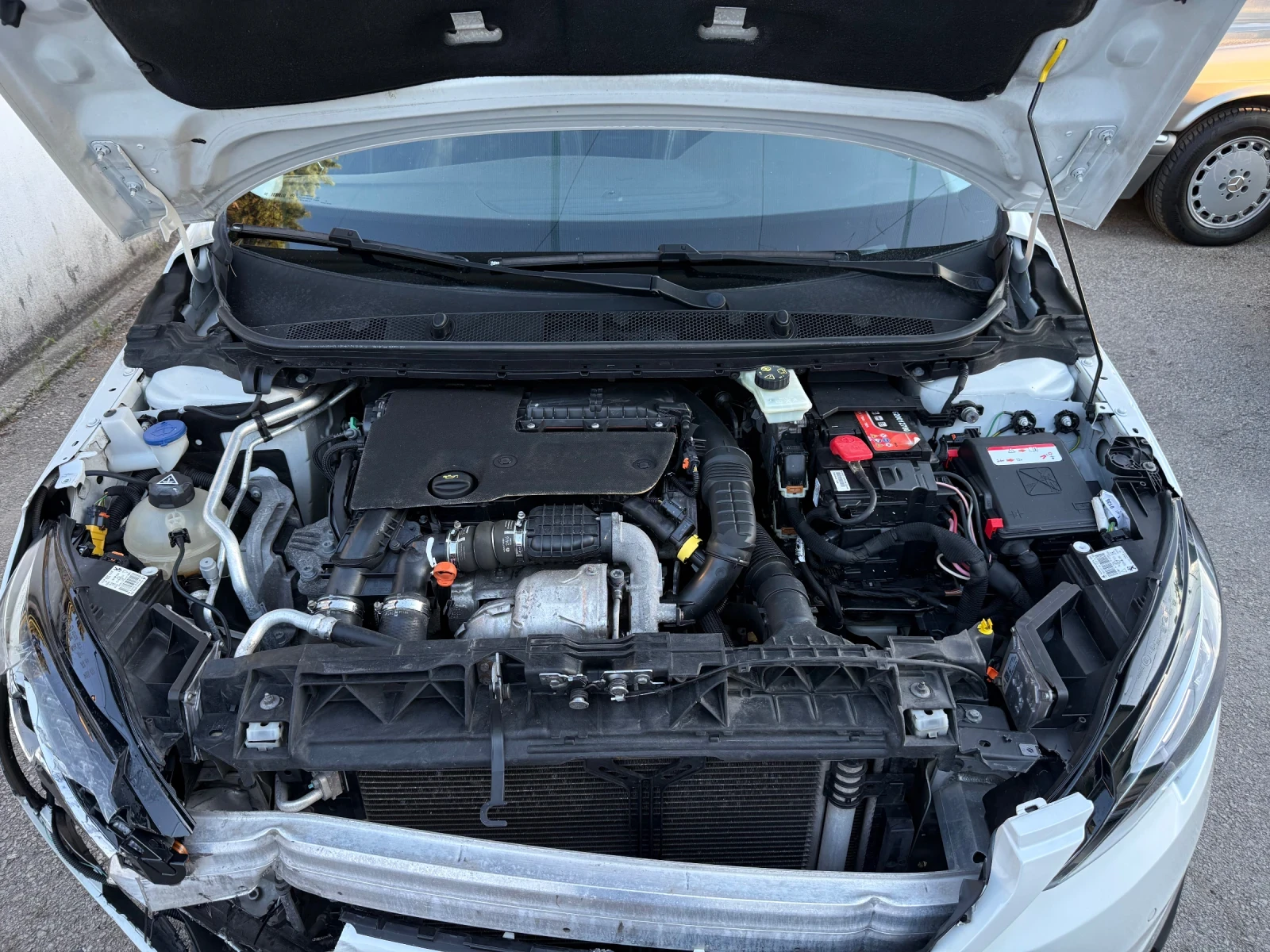 Peugeot 308 1.6HDI 120HP ALLURE AUTOMATIC KEYLESS NAVI  | Mobile.bg � ����������� 17