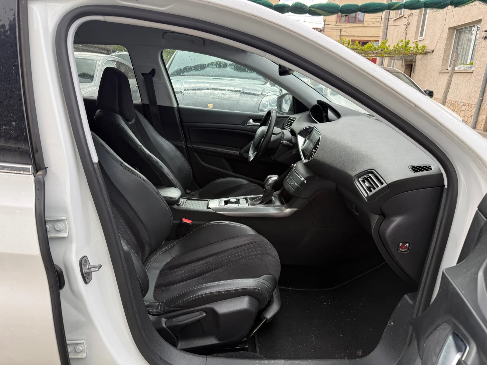 Peugeot 308 1.6HDI 120HP ALLURE AUTOMATIC KEYLESS NAVI  | Mobile.bg � ����������� 13