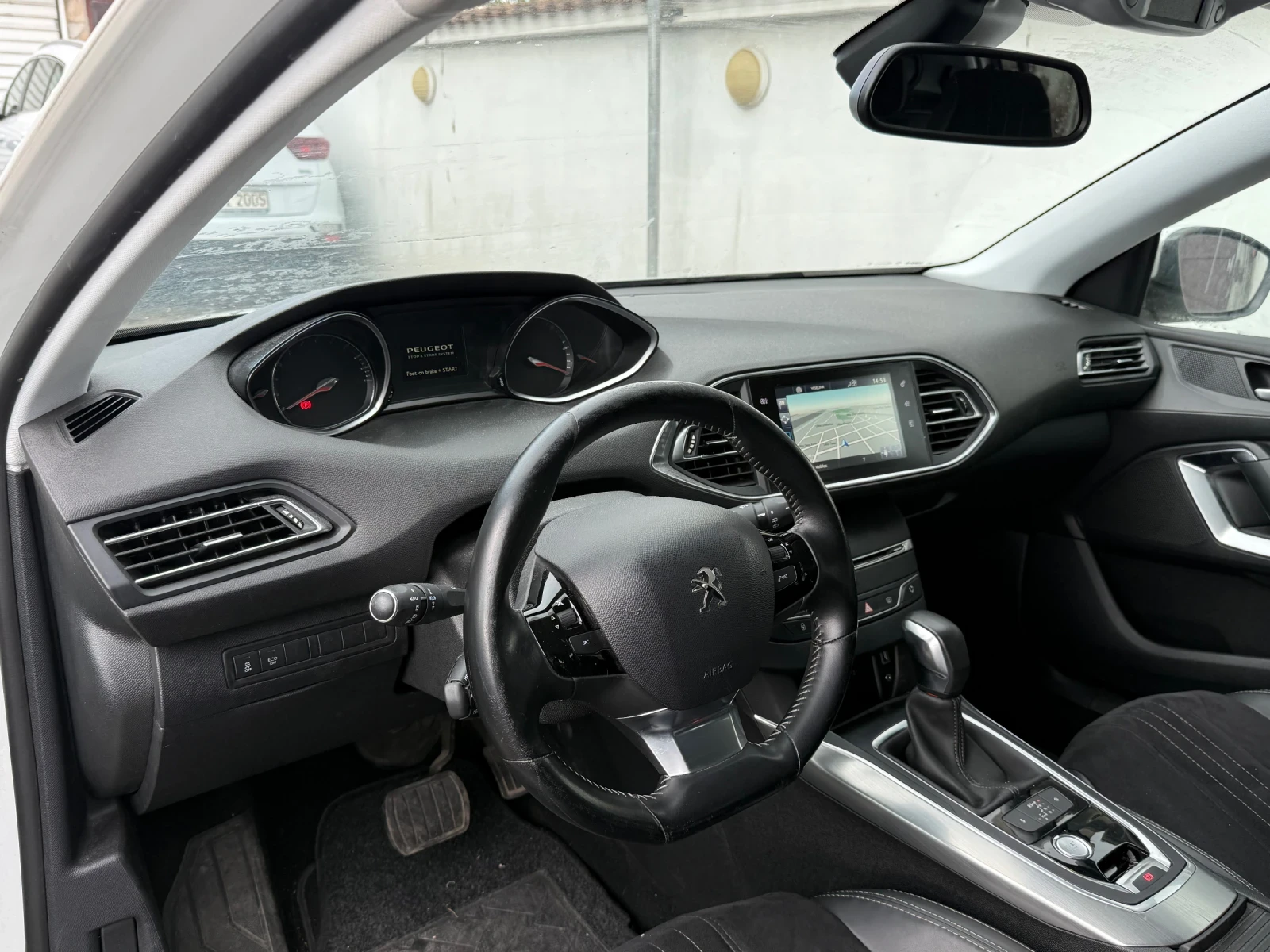 Peugeot 308 1.6HDI 120HP ALLURE AUTOMATIC KEYLESS NAVI  | Mobile.bg � ����������� 8