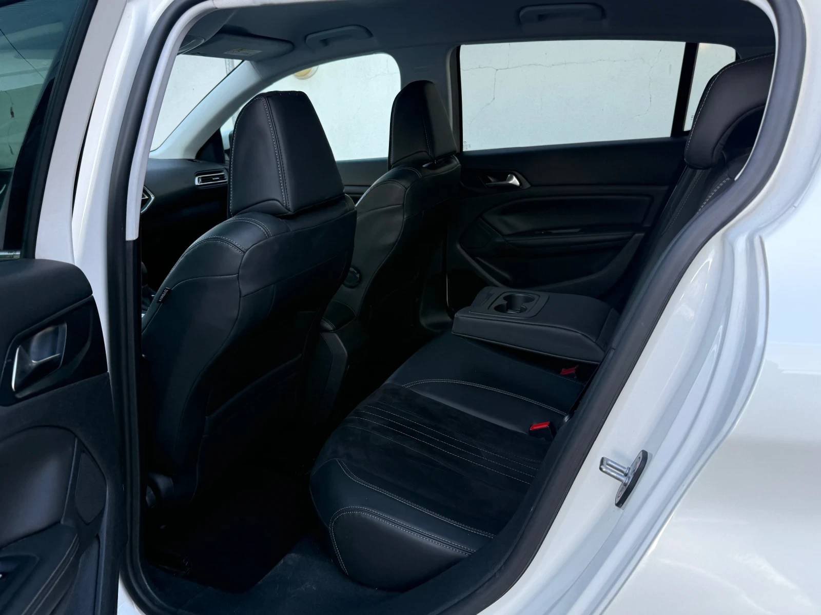 Peugeot 308 1.6HDI 120HP ALLURE AUTOMATIC KEYLESS NAVI  | Mobile.bg � ����������� 15