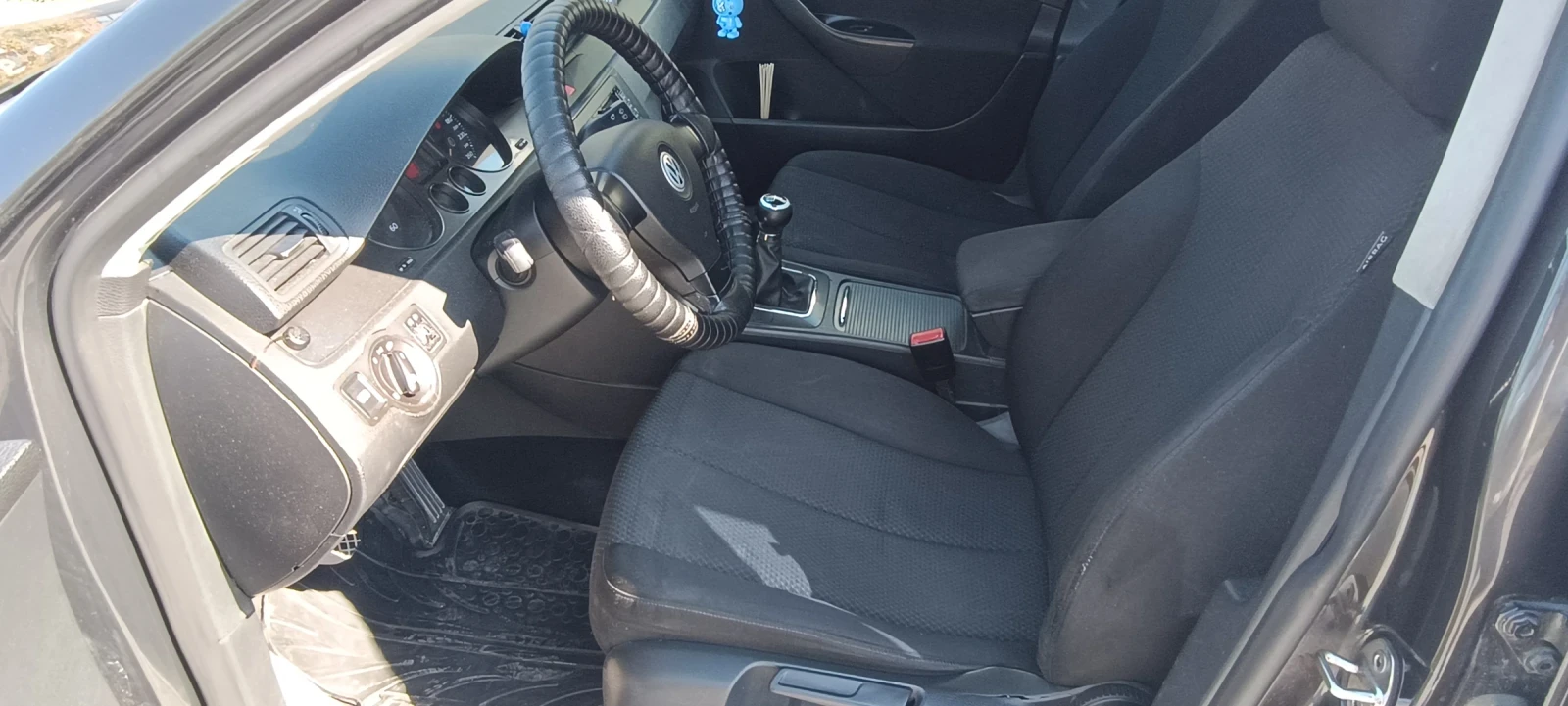 VW Passat 1.9 TDI, снимка 7 - Автомобили и джипове - 54442763