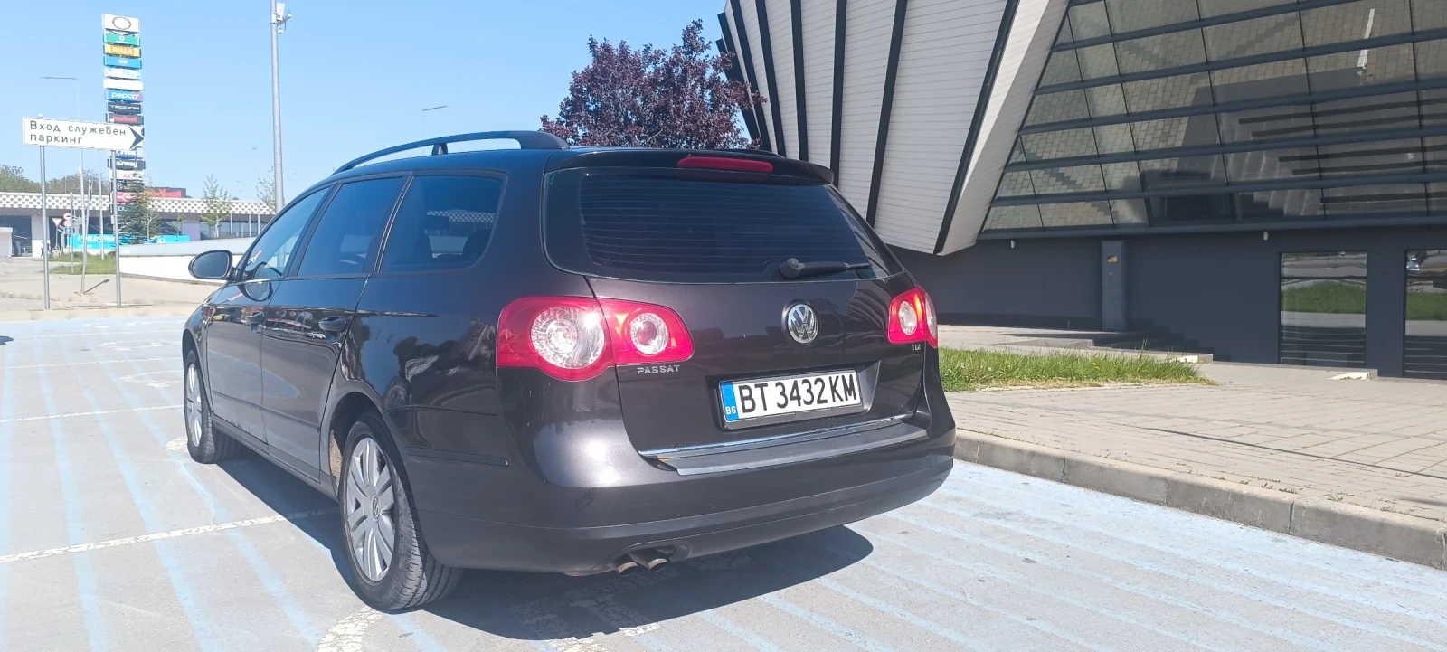 VW Passat 1.9 TDI, снимка 17 - Автомобили и джипове - 54442763