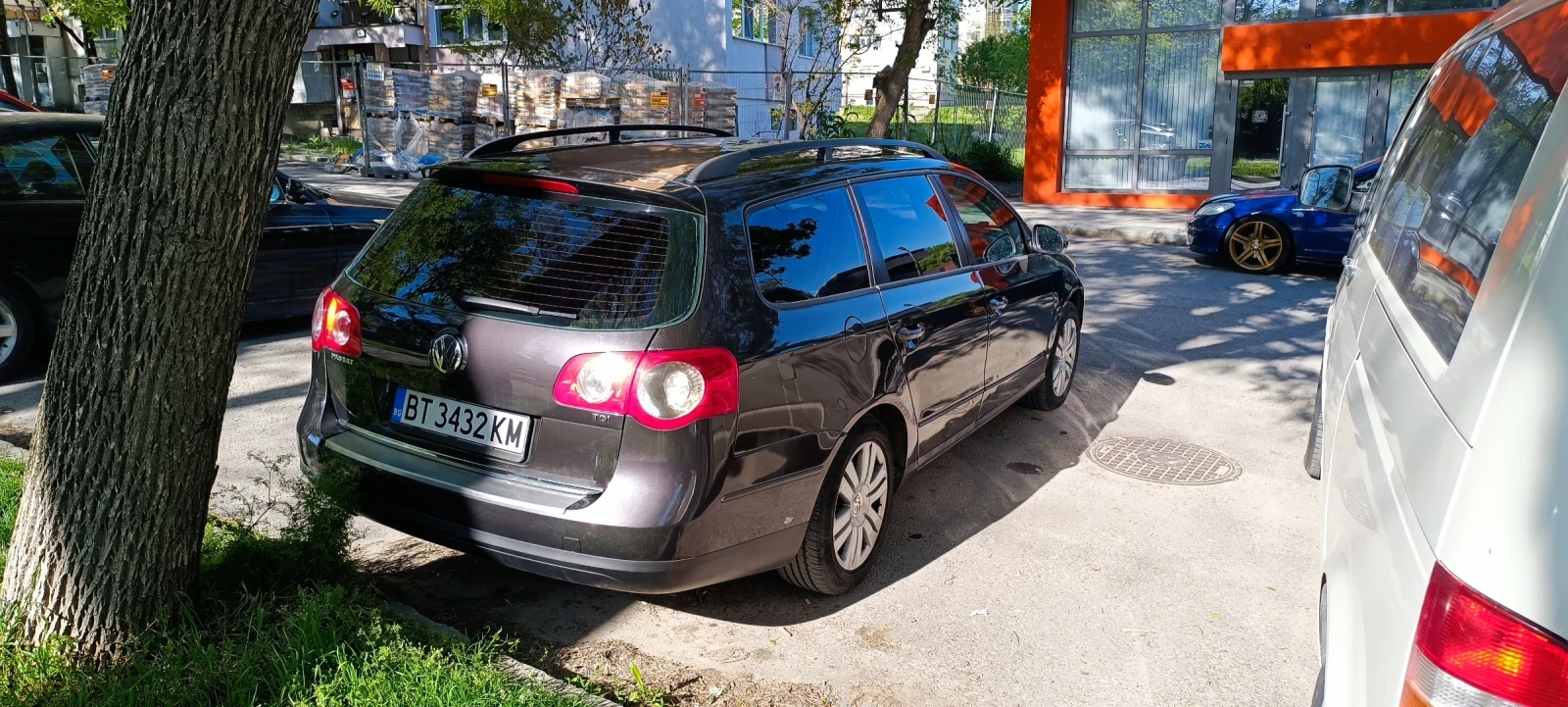 VW Passat 1.9 TDI, снимка 4 - Автомобили и джипове - 54442763
