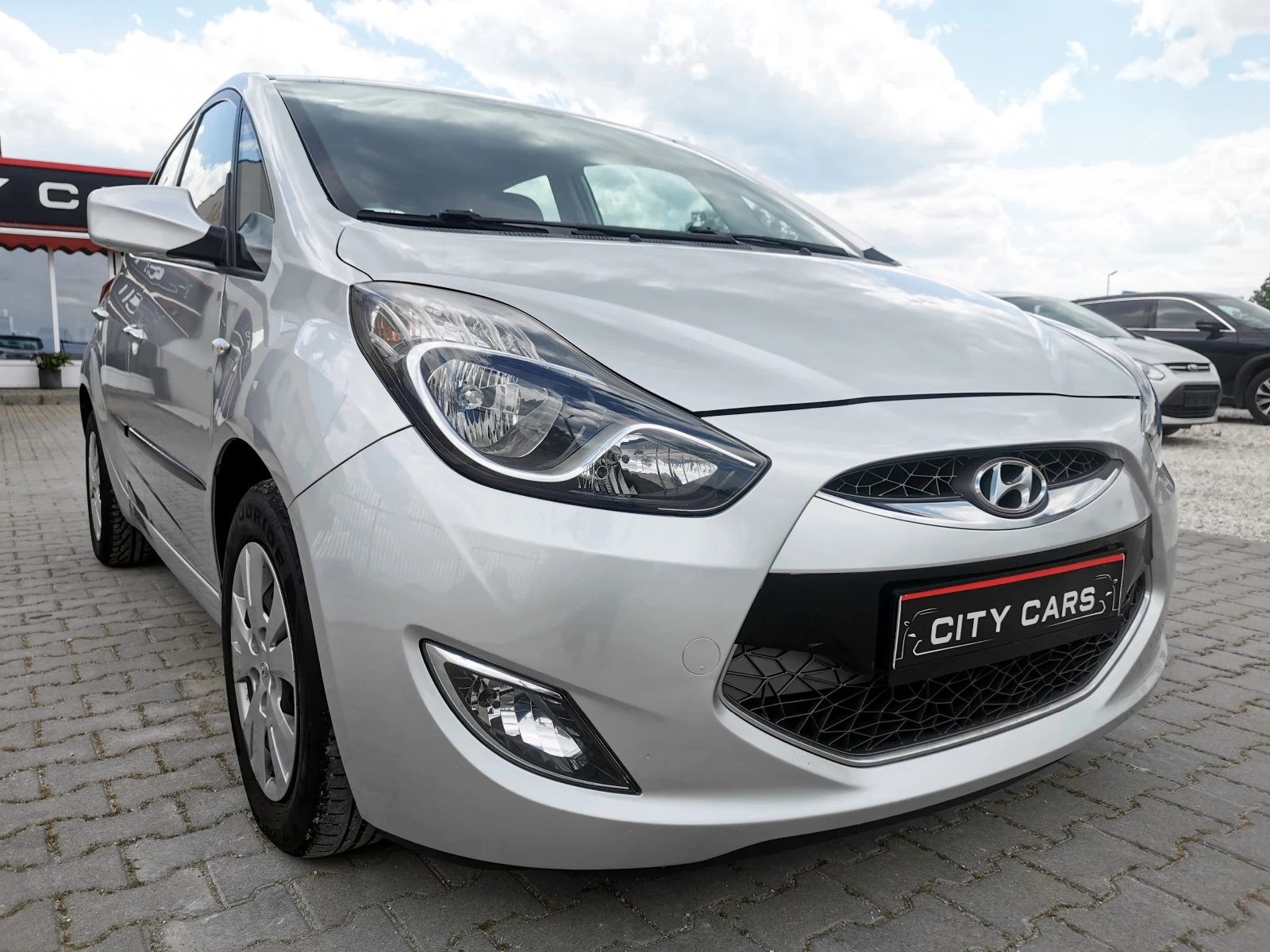 Hyundai Ix20 1.6 CRDi, снимка 3 - Автомобили и джипове - 54624834