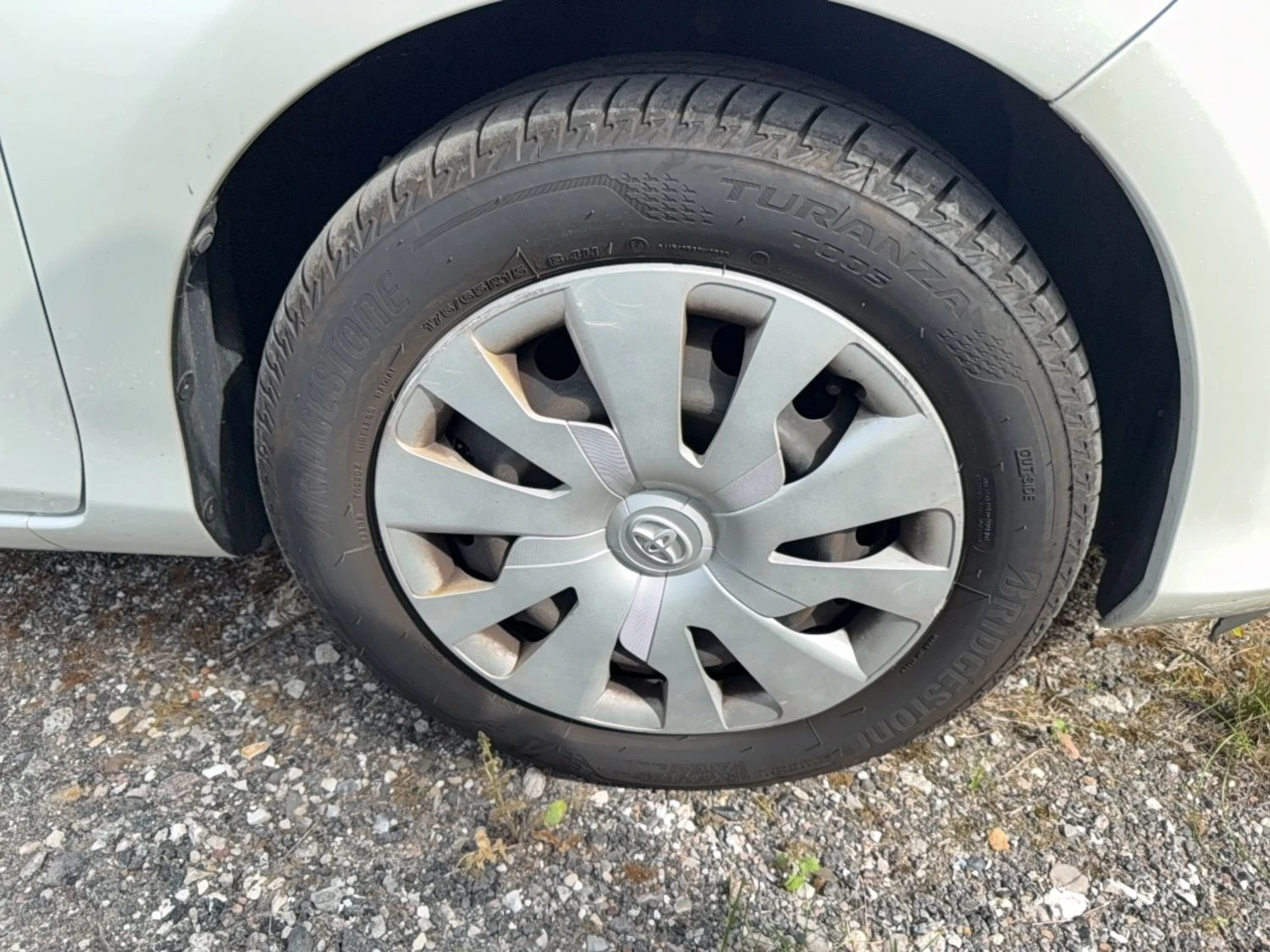 Toyota Yaris H2 1.5 Хибрид, снимка 12 - Автомобили и джипове - 55691515