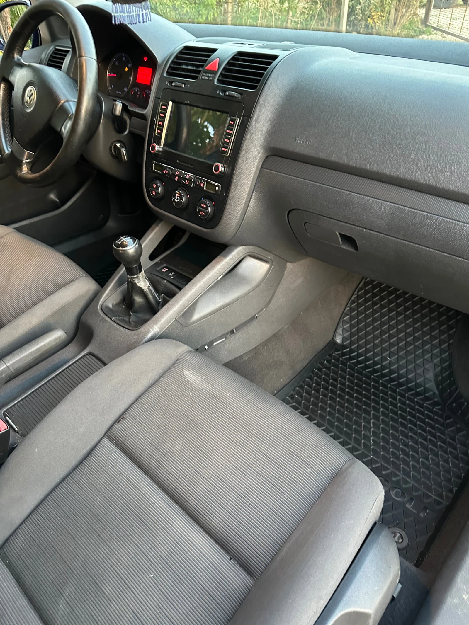 VW Golf 1.9TDI 105 , снимка 10 - Автомобили и джипове - 55756057