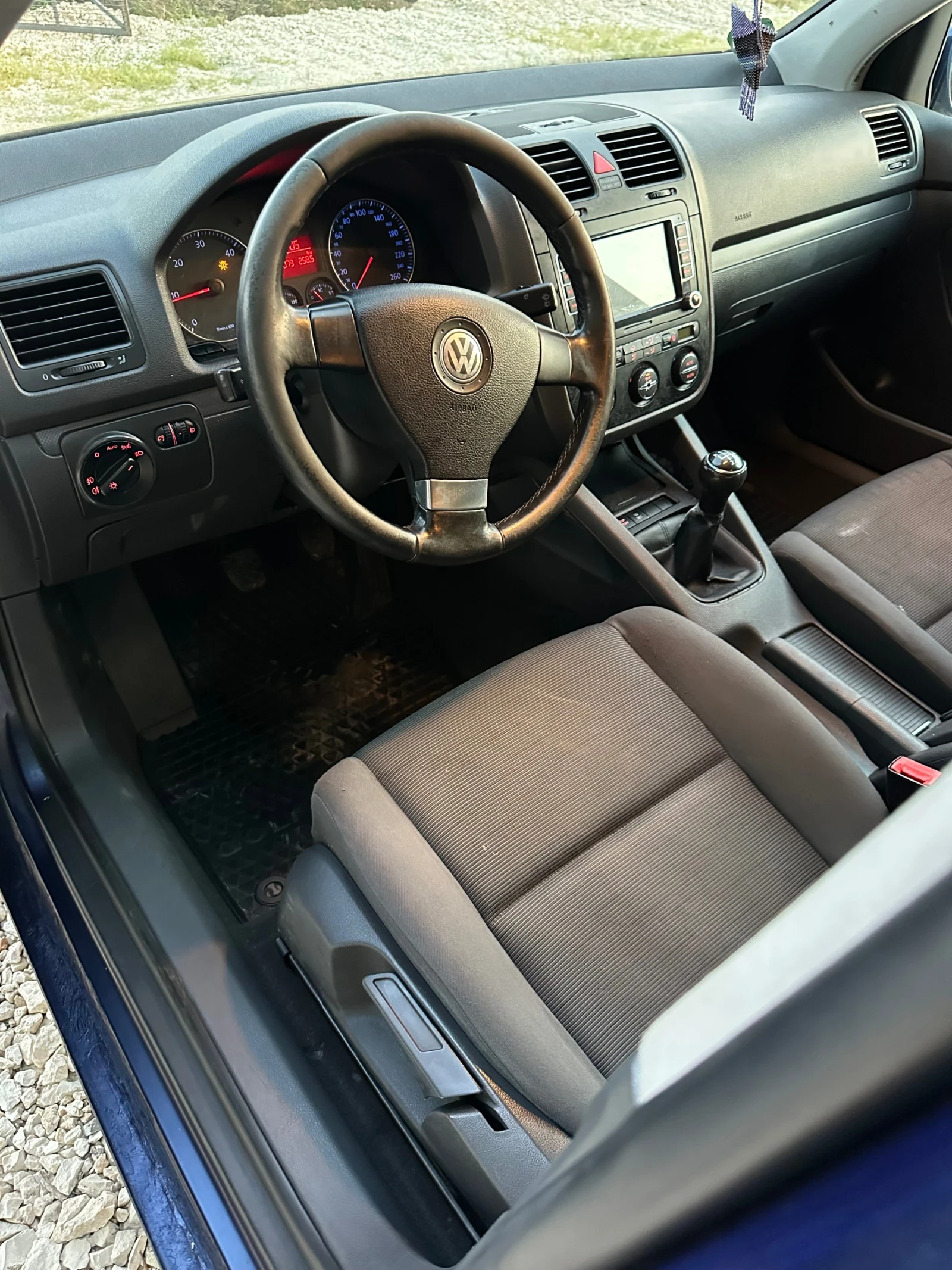 VW Golf 1.9TDI 105 , снимка 9 - Автомобили и джипове - 55756057