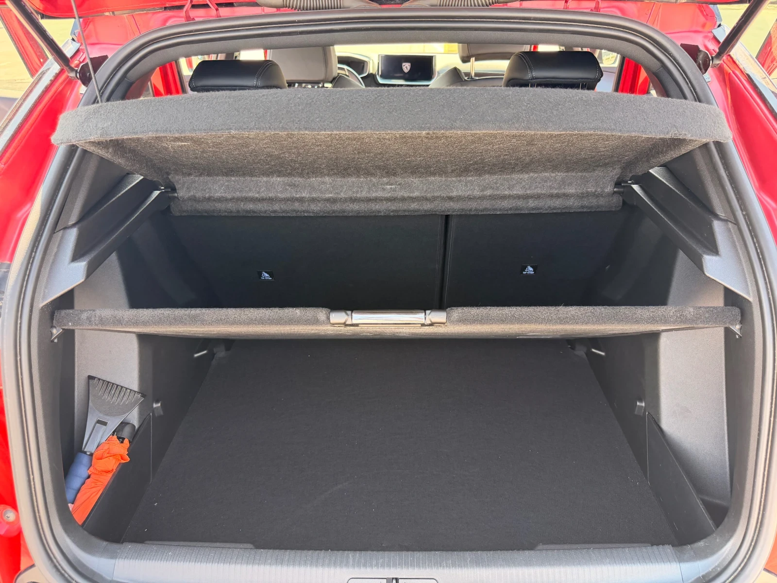 Peugeot 2008, снимка 16 - Автомобили и джипове - 55779489