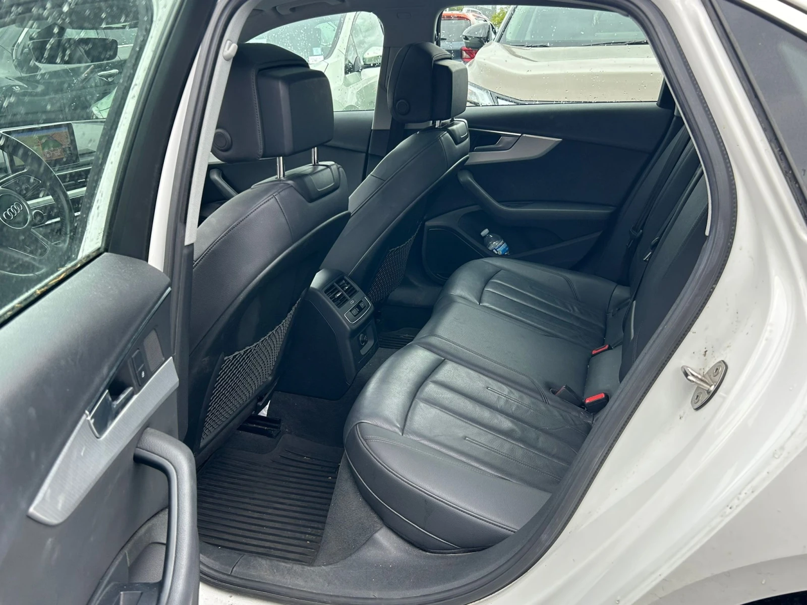 Audi A4 * Progressiv * CARFAX * БЕЗ ПЪРВОНАЧАЛНА ВНОСКА, снимка 11 - Автомобили и джипове - 55842361