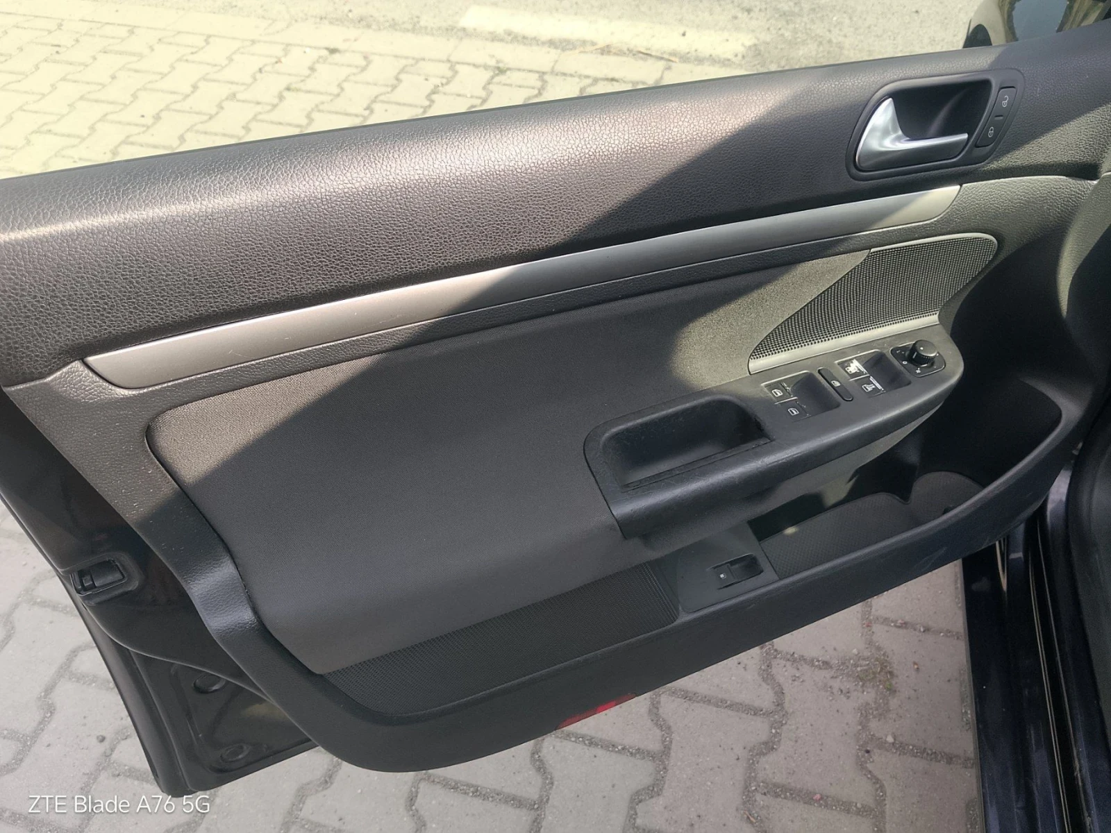 VW Golf 2.0 tdi 4motion, снимка 9 - Автомобили и джипове - 55889122