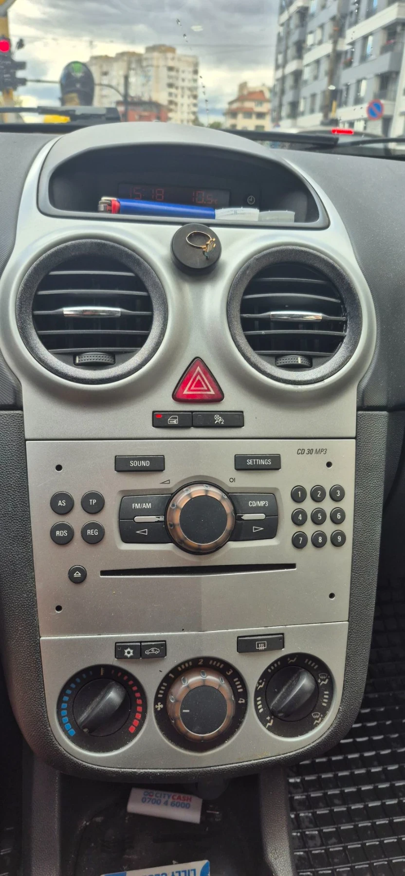 Opel Corsa, снимка 12 - Автомобили и джипове - 56181373