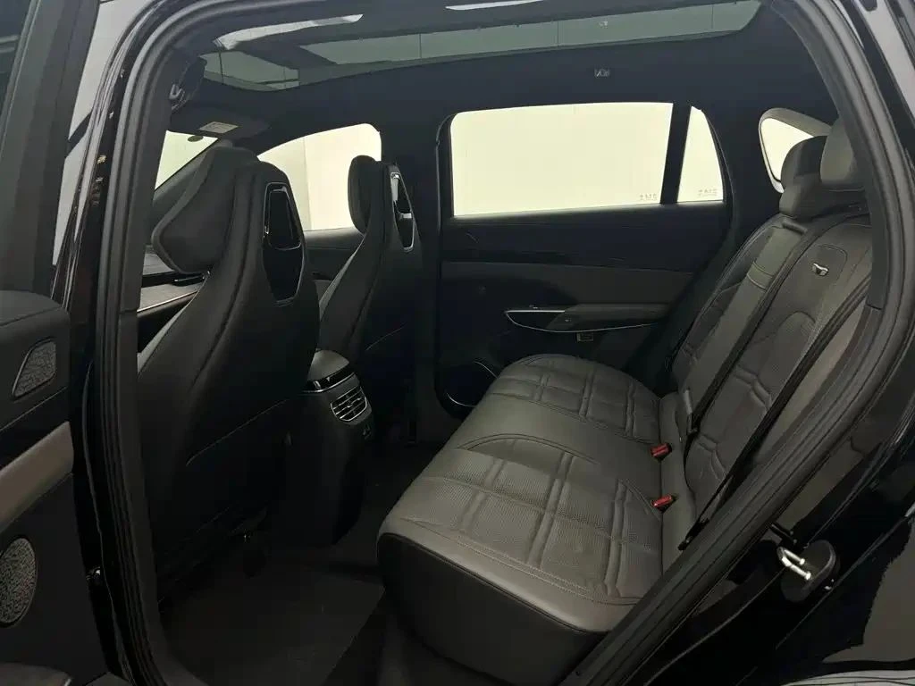HongQi H9 | Mobile.bg � ����������� 15