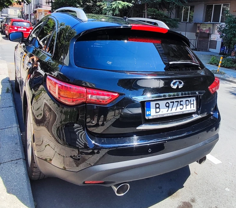 Infiniti Fx 30 ЕДИН собственик, реални километри, снимка 4 - Автомобили и джипове - 45476939