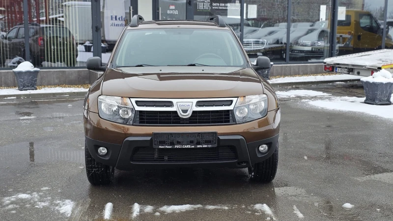 Dacia Duster 1.6i 4x4 6SP CH-СЕРВИЗНА ИСТ.-ТОП СЪСТ.-ЛИЗИНГ, снимка 2 - Автомобили и джипове - 49257424