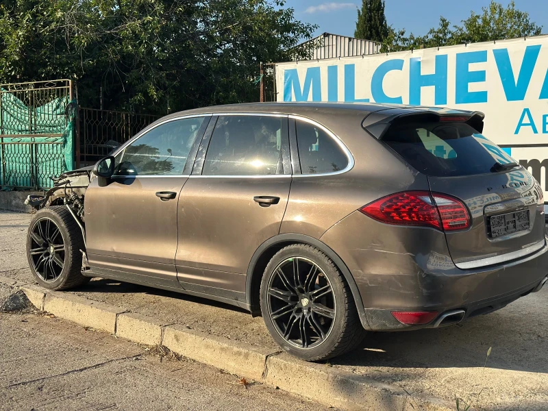 Porsche Cayenne 3.0тди , снимка 2 - Автомобили и джипове - 51899867