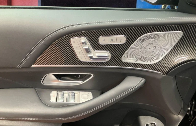 Mercedes-Benz GLE 63 S AMG /4-MATIC/FACELIFT/CARBON/EXCLUSIV/BURM/HEAD UP/360, снимка 7 - Автомобили и джипове - 52007655