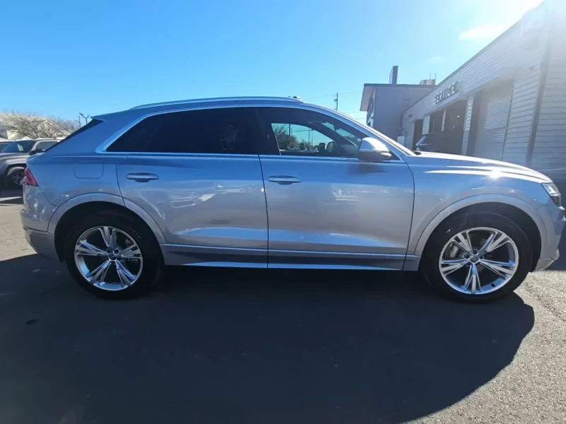 Audi Q8 PREMIUM PLUS* 360* 3D B&O* DISTRONIK* AMBIENT* 4-Z, снимка 3 - Автомобили и джипове - 53035822