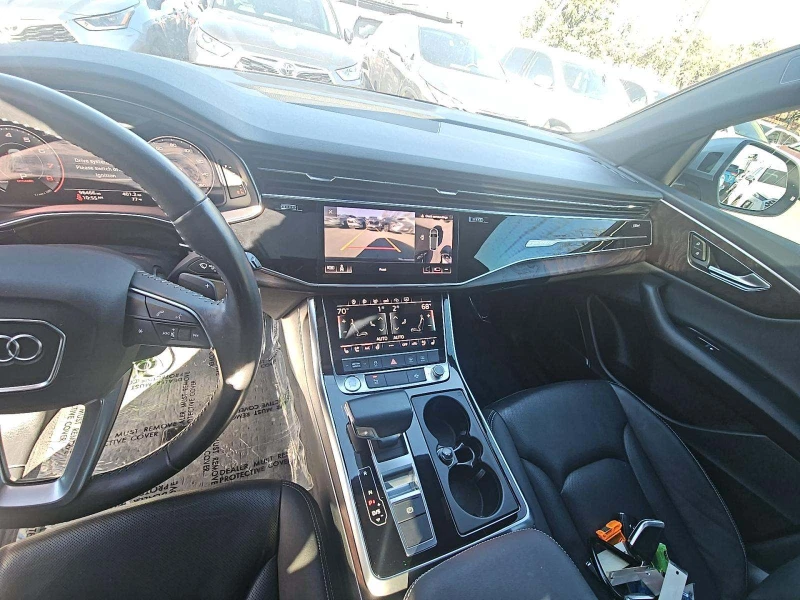 Audi Q8 PREMIUM PLUS* 360* 3D B&O* DISTRONIK* AMBIENT* 4-Z, снимка 7 - Автомобили и джипове - 53035822