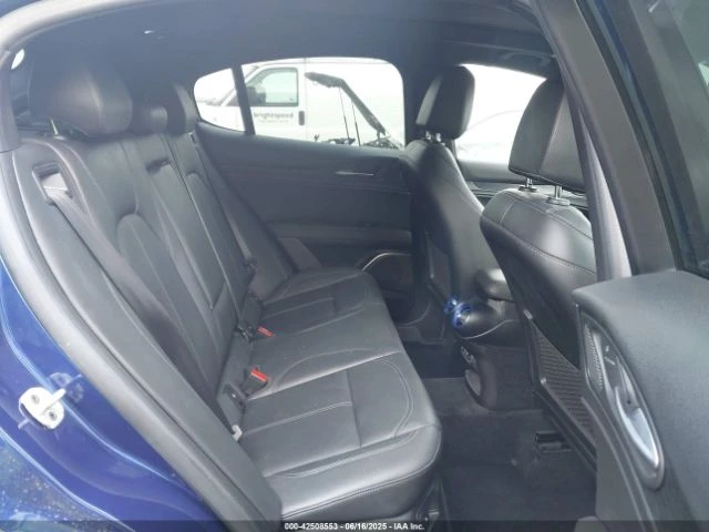 Alfa Romeo Stelvio SPRINT RWD 280кс * Възможност за Лизинг* , снимка 11 - Автомобили и джипове - 52674678