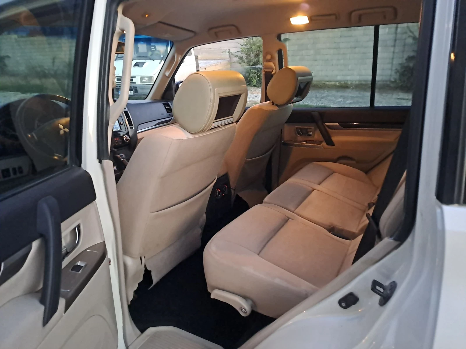 Mitsubishi Pajero 3.8 v6 Gold Edition - изображение 8