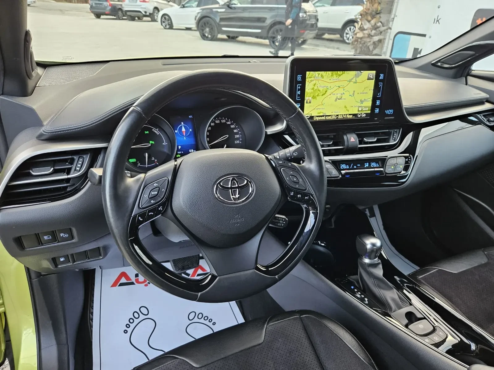 Toyota C-HR 1.8Hybrid-99кс= ДИСТРОНИК= НАВИ= КАМЕРА= LUXURY - изображение 8