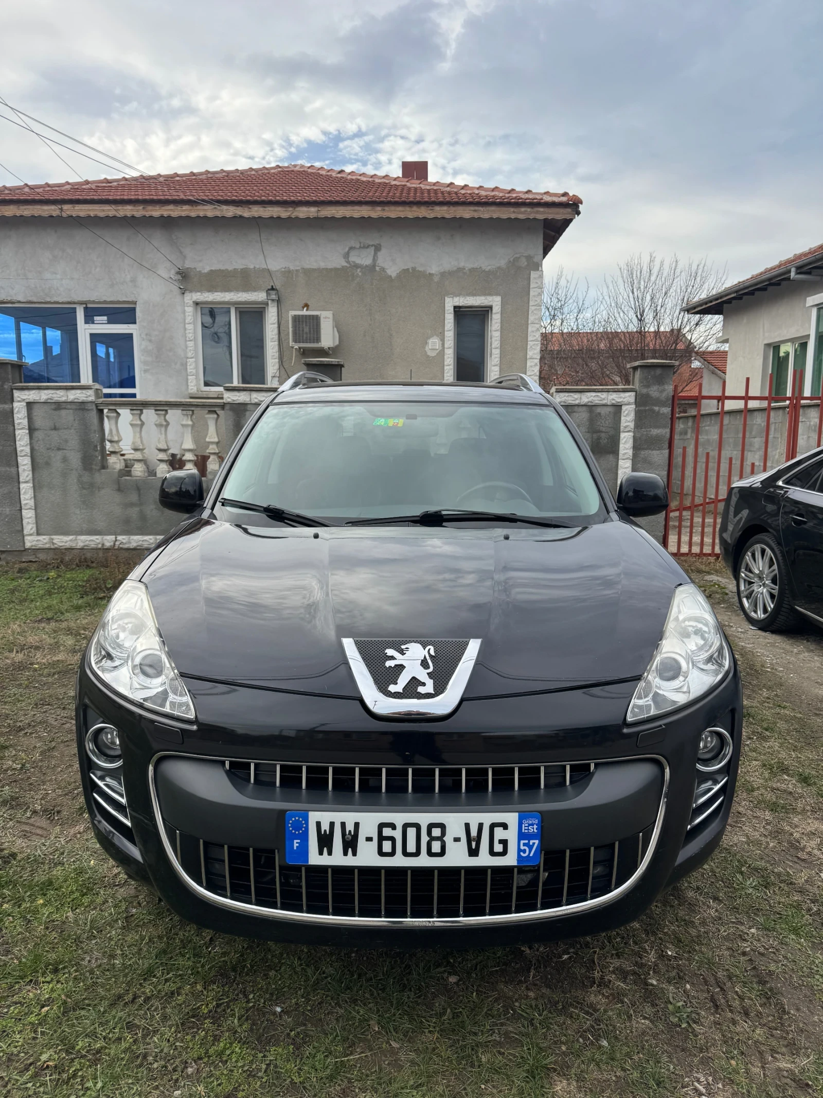 Peugeot 4007 2.2 HDI 4X4 7местен - изображение 2
